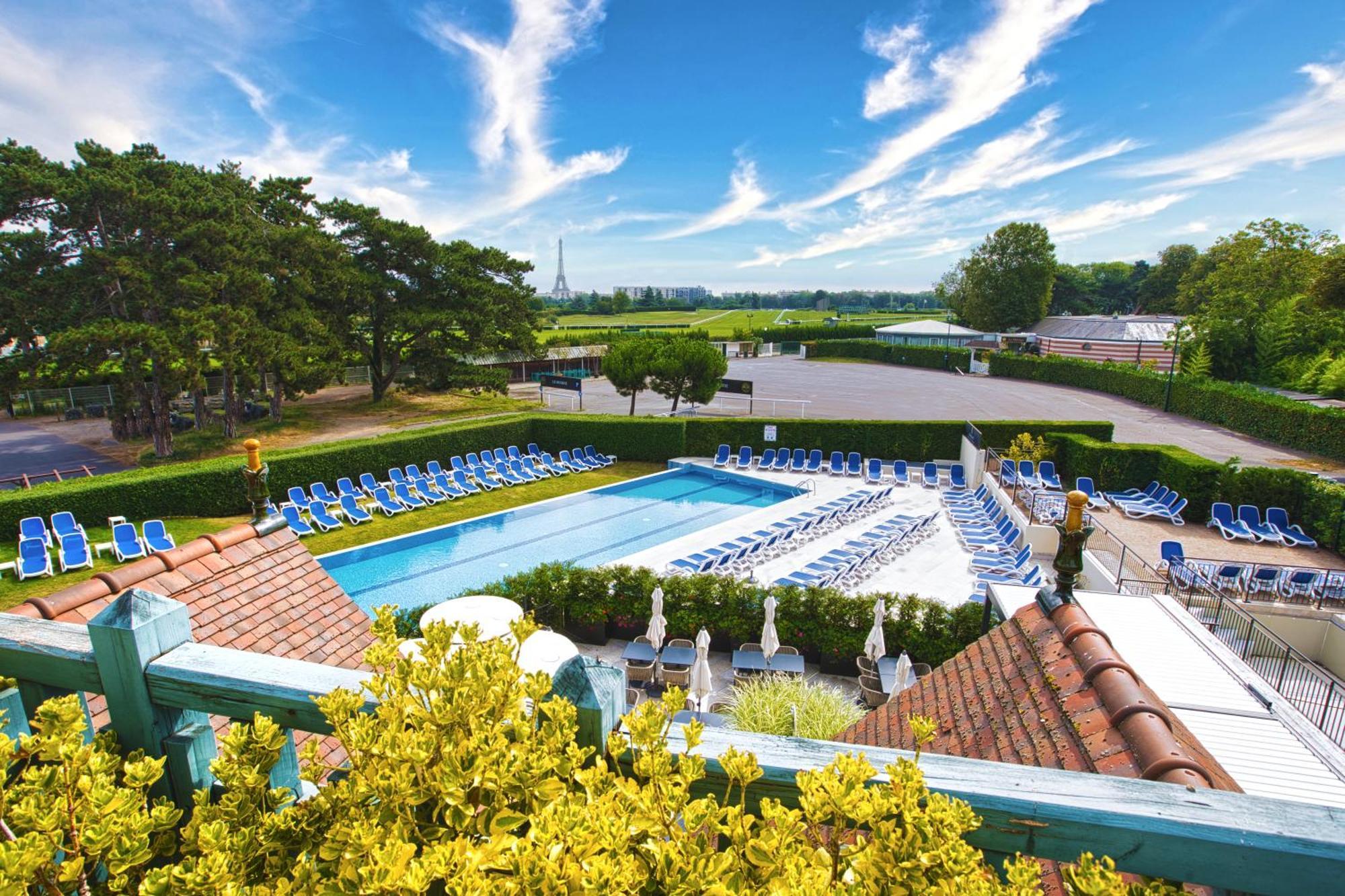 Renaissance Paris Hippodrome De St. Cloud Hotel Rueil-Malmaison Esterno foto