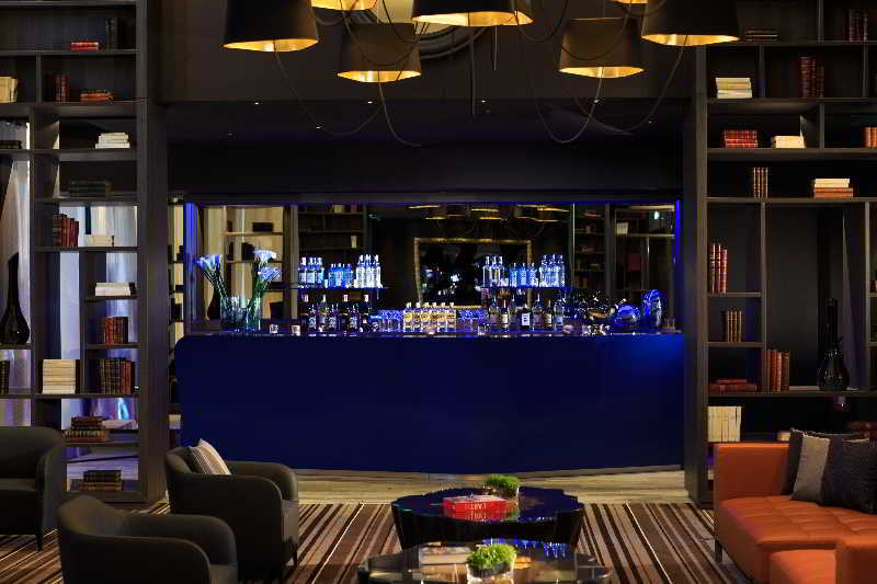 Renaissance Paris Hippodrome De St. Cloud Hotel Rueil-Malmaison Esterno foto